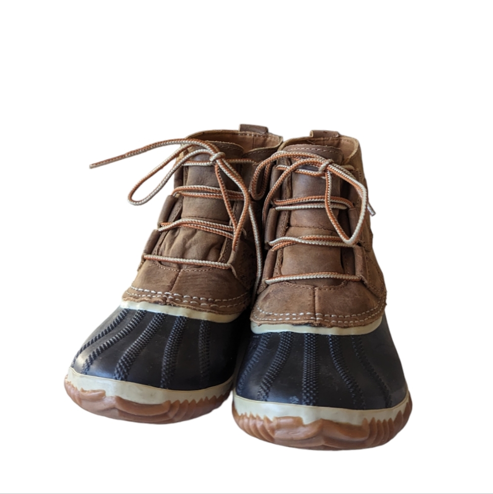 Sorel Out N About Waterproof Duck Boots - Picture 4 of 11